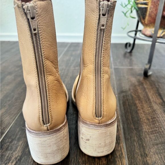Free People Essential Chelsea Boots sz 38 - Picture 7 of 10
